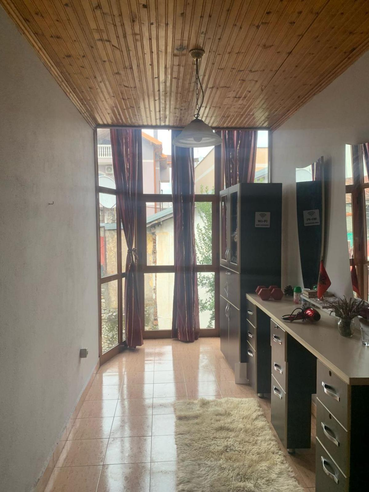 Friends Hostel & Tours Shkodër Dış mekan fotoğraf