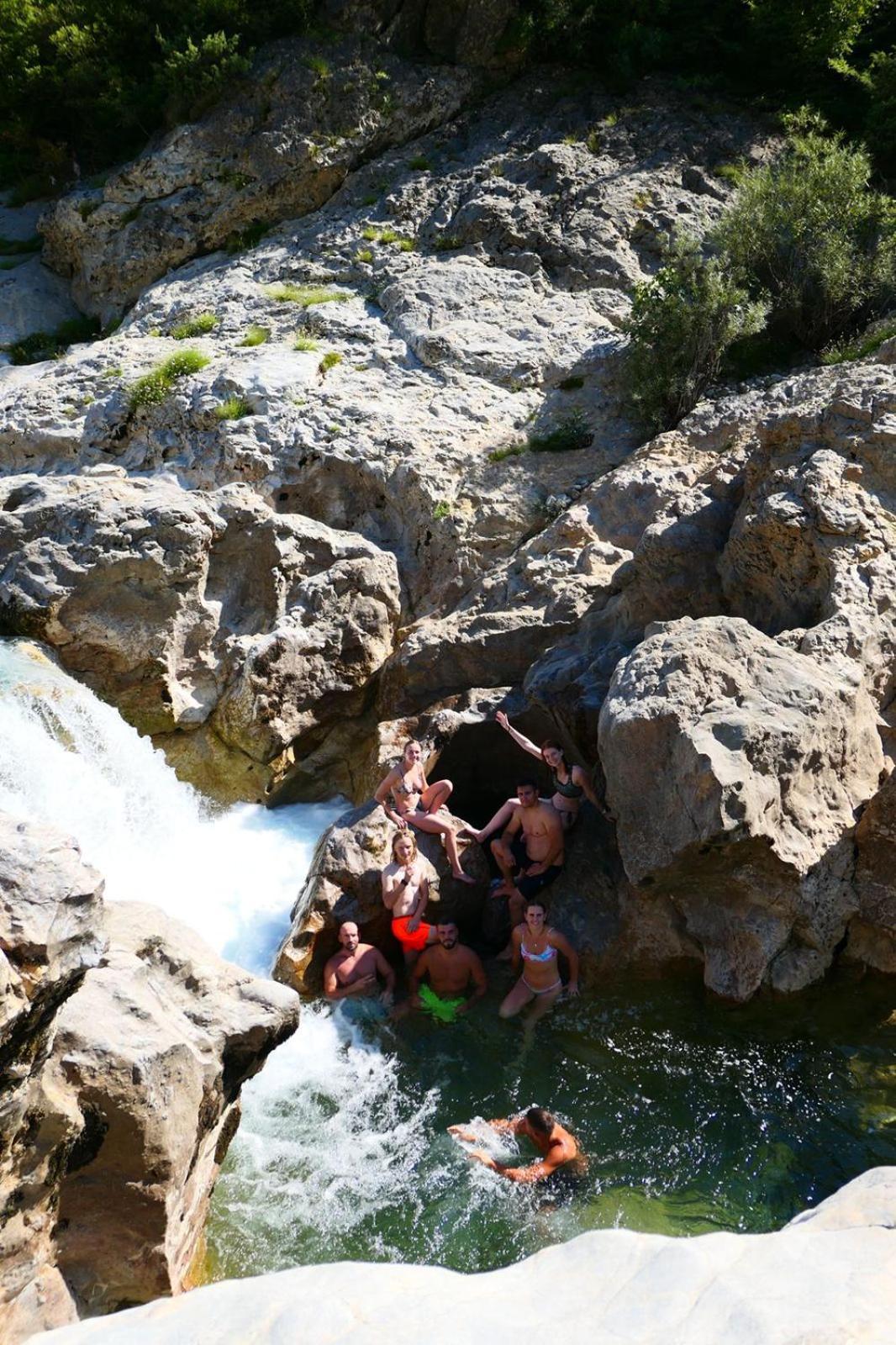 Friends Hostel & Tours Shkodër Dış mekan fotoğraf